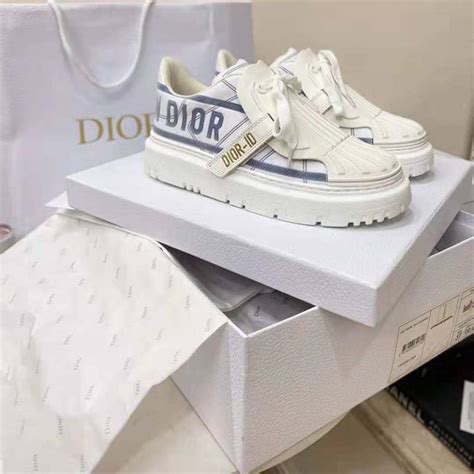 cuanto cuestan los sneakers dior|shoes Dior happy.